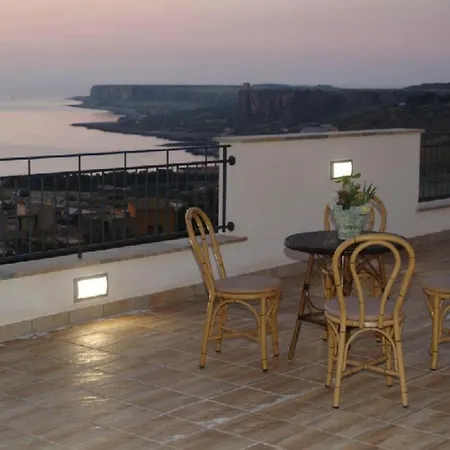 Torre Salina 2* Макари