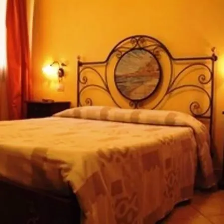 Torre Salina Bed & Breakfast Macari