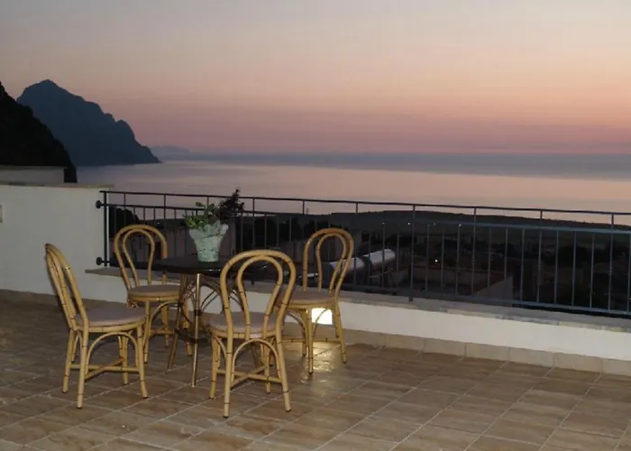 Torre Salina Bed & Breakfast 3*